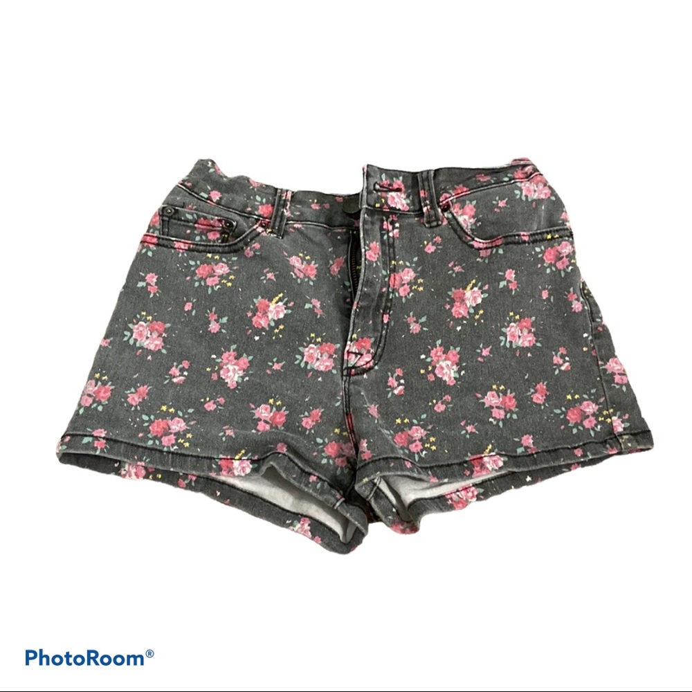 BDG High Rise Erin Pocket Shortie 27W